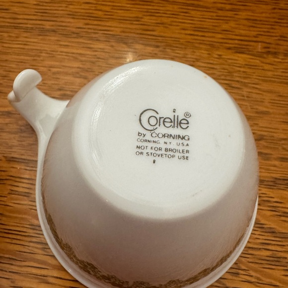 corelle spring blossom vintage cups with unusual handles - Picture 2 of 3
